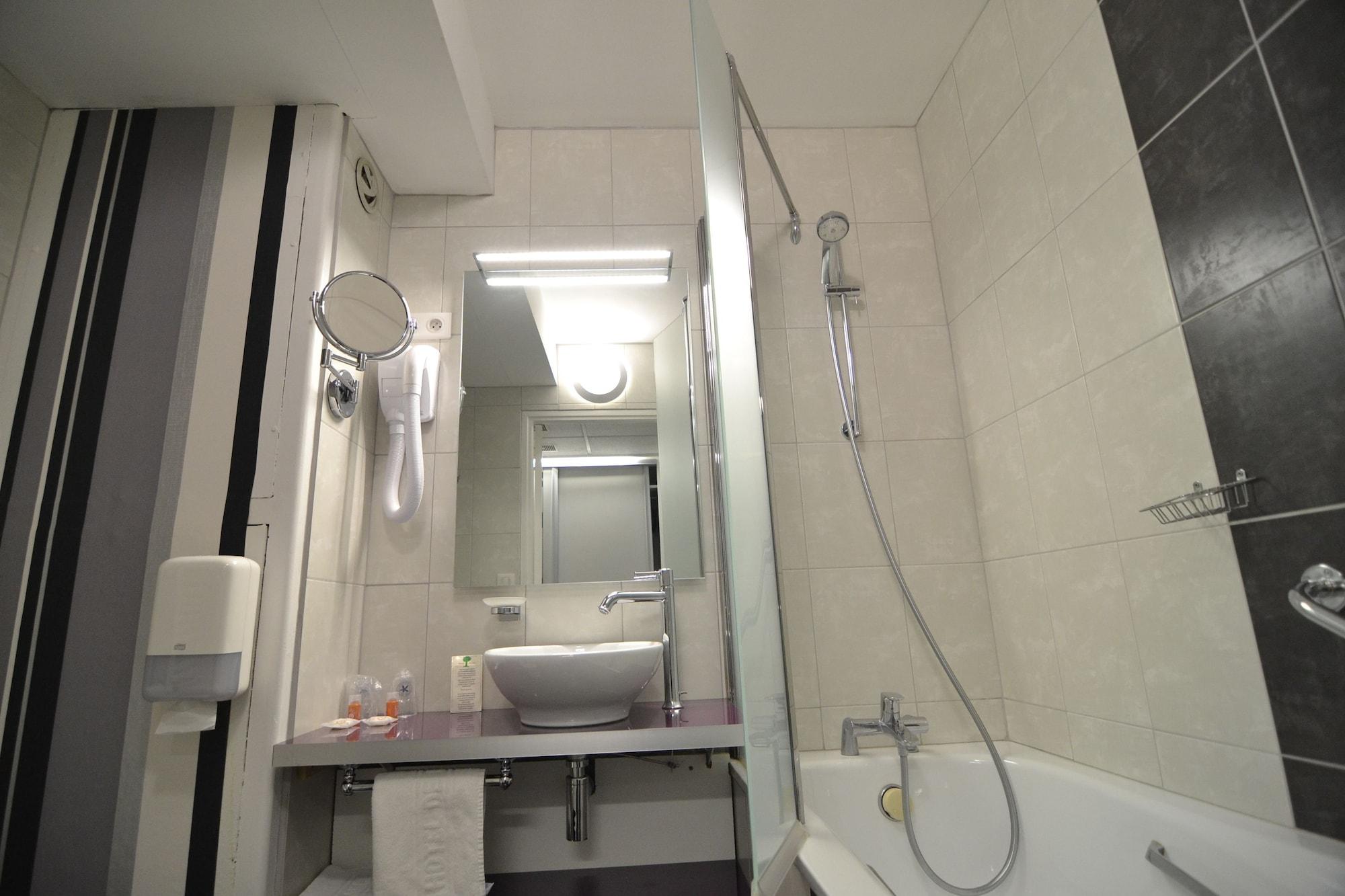 Brit Hotel Cahors - Le France エクステリア 写真