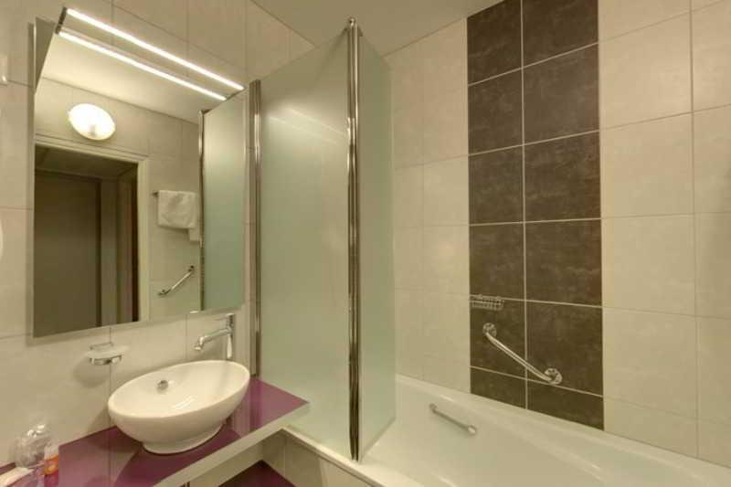 Brit Hotel Cahors - Le France エクステリア 写真