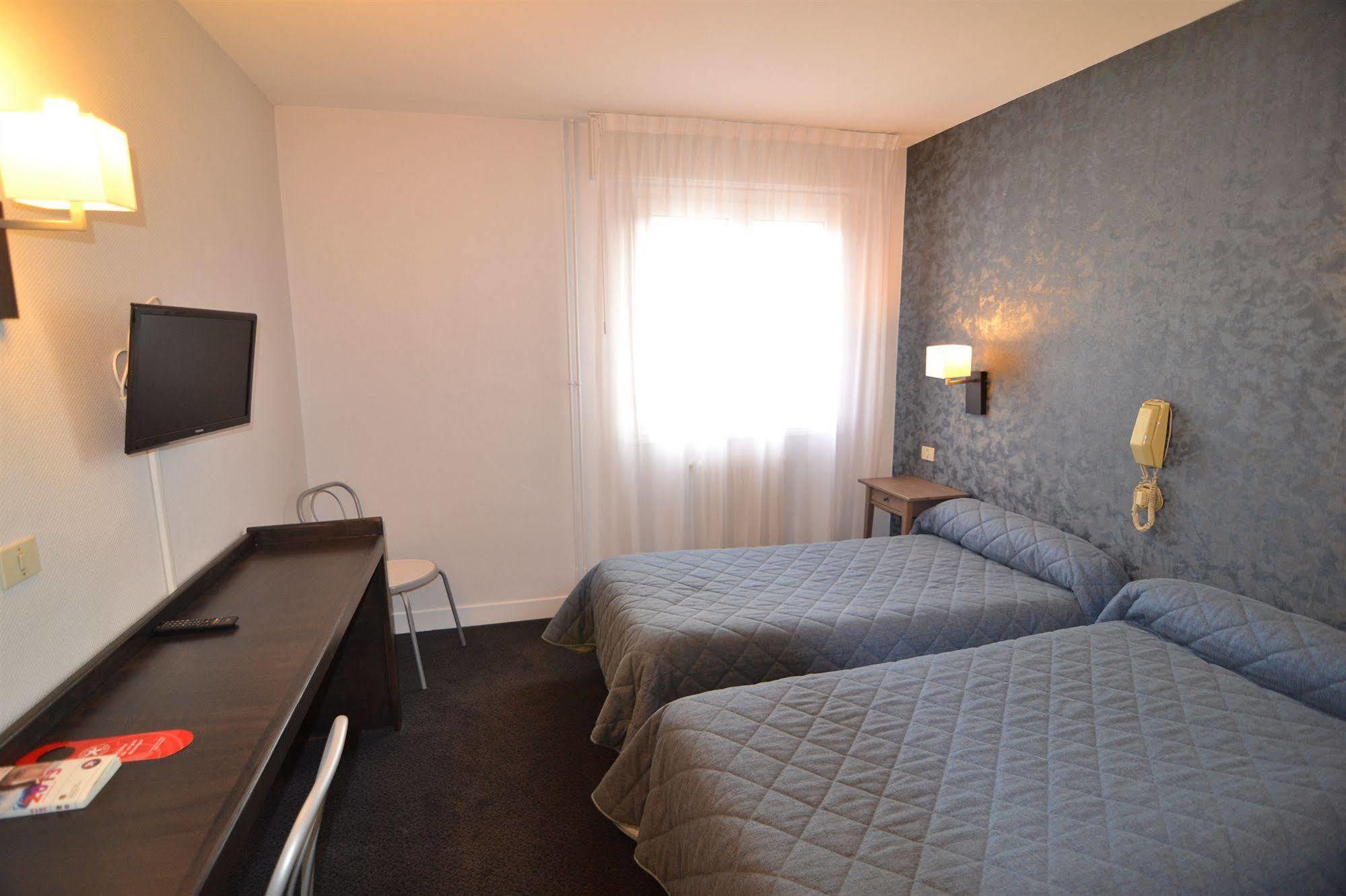 Brit Hotel Cahors - Le France エクステリア 写真