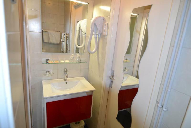 Brit Hotel Cahors - Le France エクステリア 写真